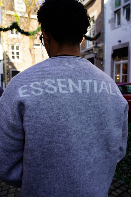 Sweater "Essential" grey